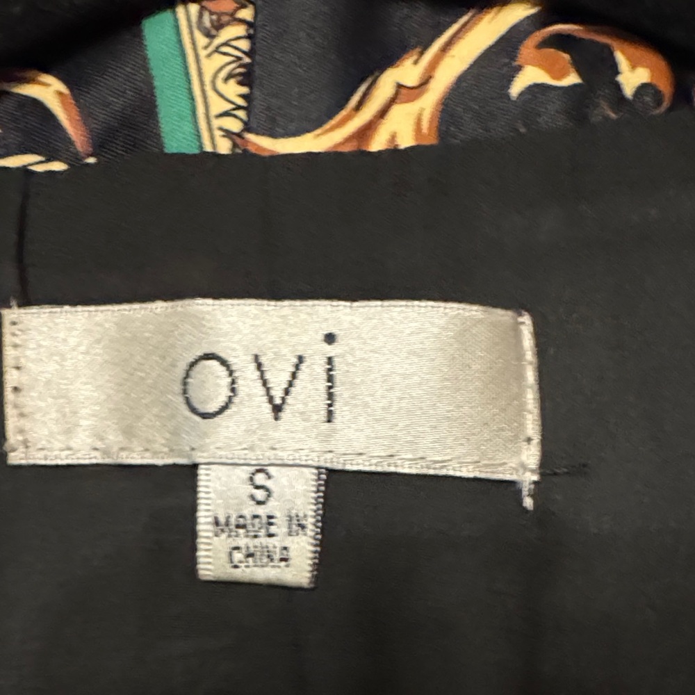 Ovi Women's Elegant Baroque Blazer - Black, Green, Gold - Picture 3 of 8